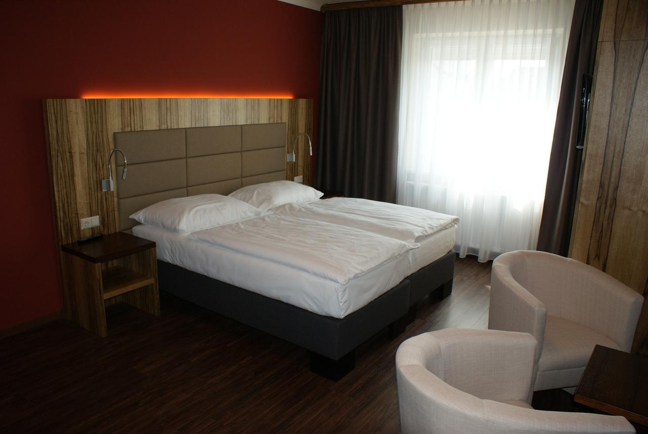 Hotel-Restaurant Schweinberger Stetten Экстерьер фото